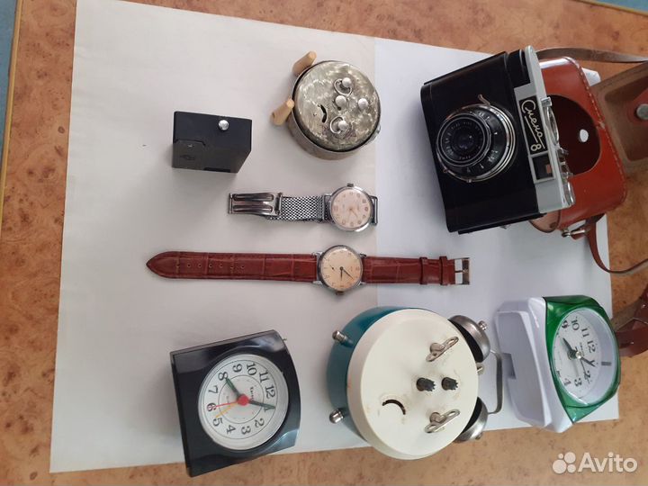 Часы модные