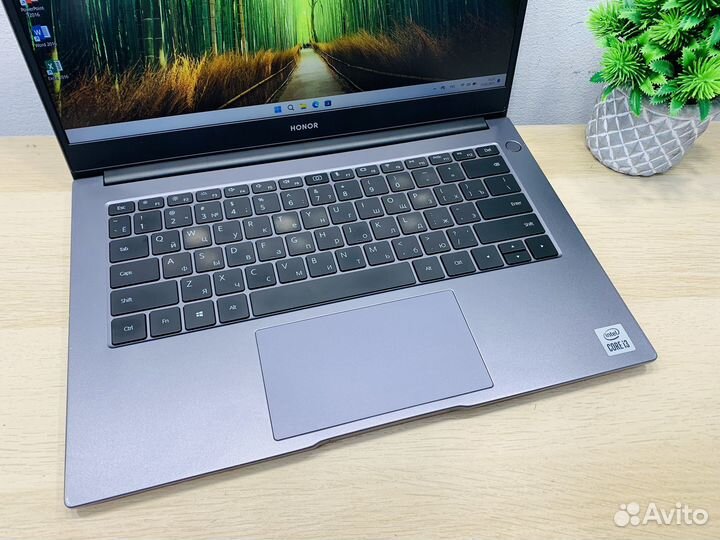 14”ноутбук Honor i3-10Th RAM 8GB SSD 256GB