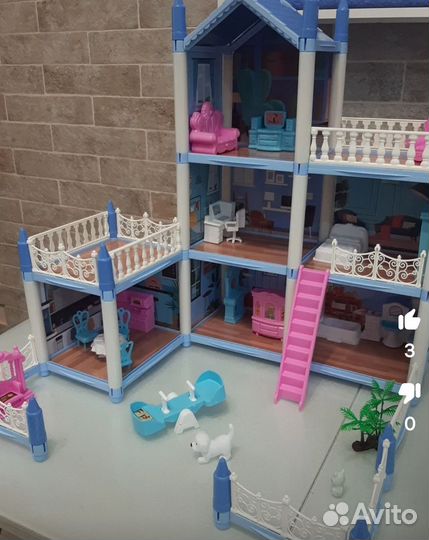 Кукольный домик с мебелью