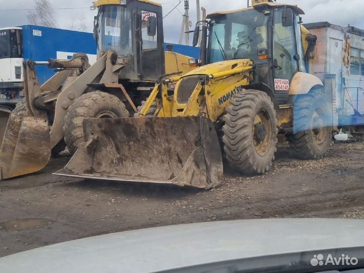 Экскаватор погрузчик коматсу