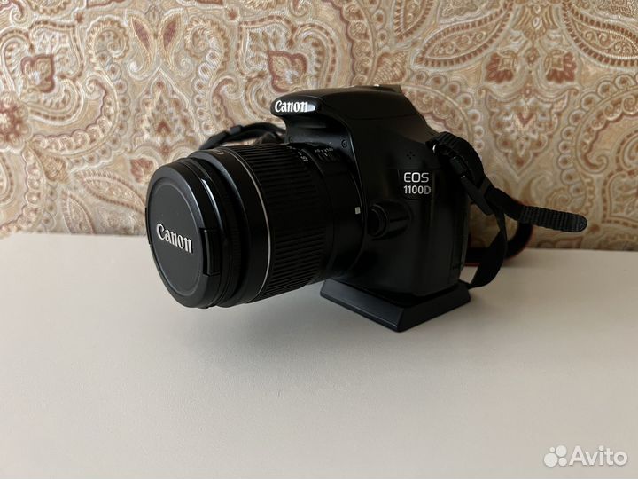 Зеркальный фотоаппарат canon 1100d
