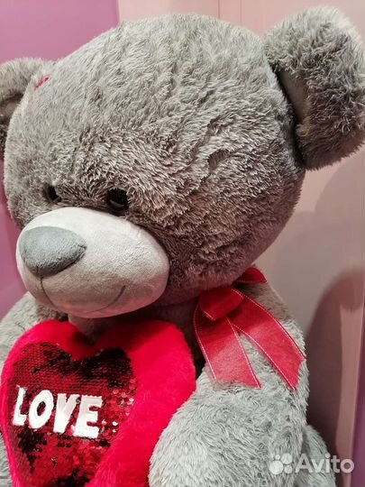 Плюшевый медведь с сердцем 60 см