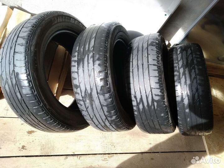 Bridgestone Dueler H/P 215/60 R17