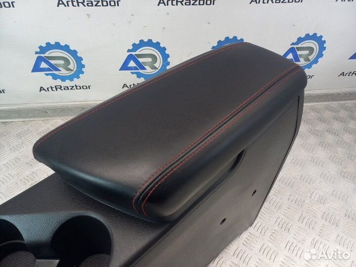 Подлокотник с консолью Kia Optima 3 TF 2.0 G4KH