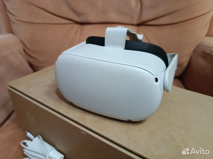 Продам Oculus Quest 2