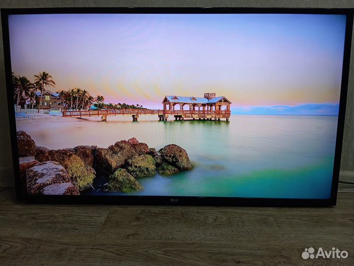 ЖК тв LG 43