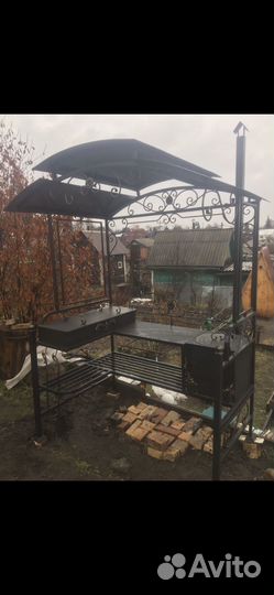 Мангал с крышей и печкой