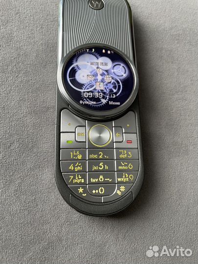 Motorola Aura, 2 ГБ