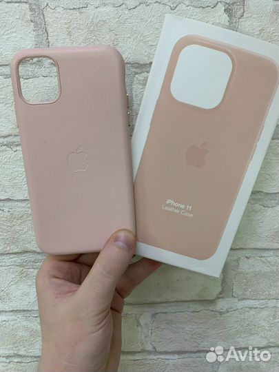 Кожаный чехол iPhone 11
