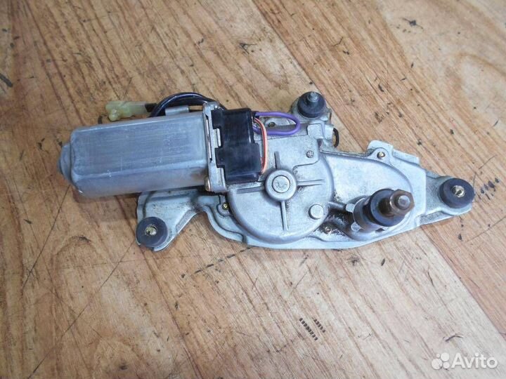 Моторчик стеклоочистителя задний Daihatsu Sirion