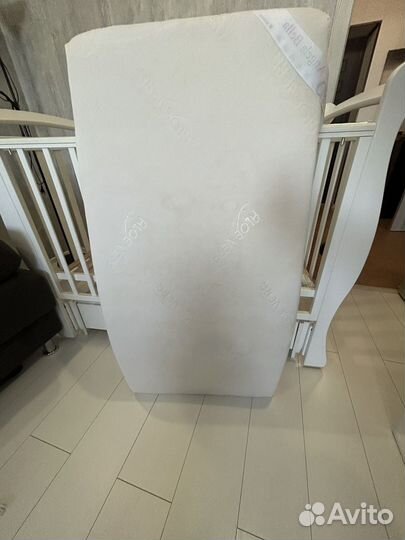 Детская кроватка с маятником Лель + матрас