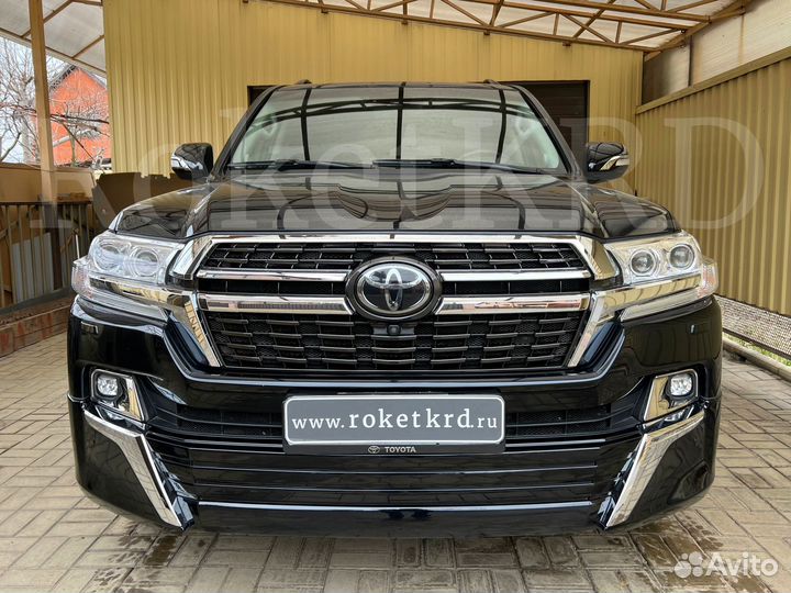 Тюнинг Toyota Land Cruiser 200 стиль 2021 Black