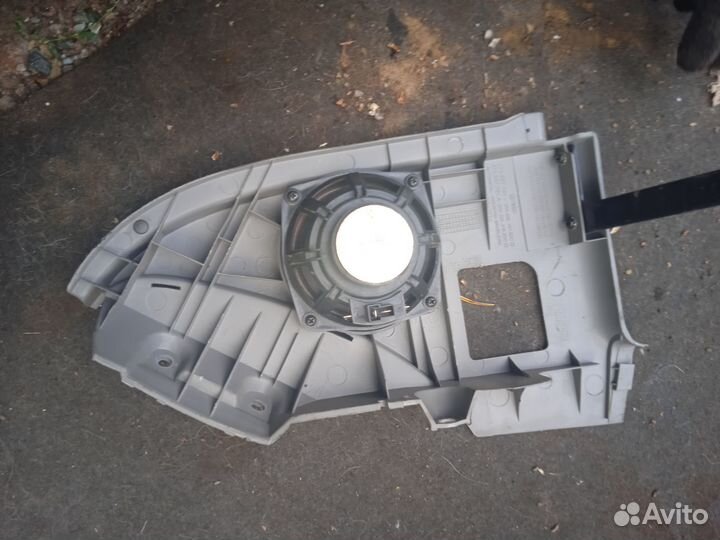 Держатель задней полки. Volkswagen pointer