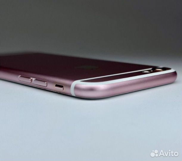 iPhone 6S, 64 ГБ