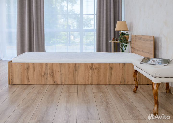 Кровать односпальная с матрасом 80х200