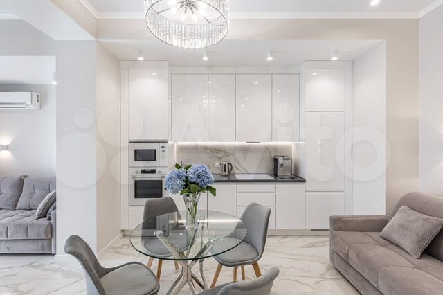 2-к. квартира, 50 м², 11/13 эт.