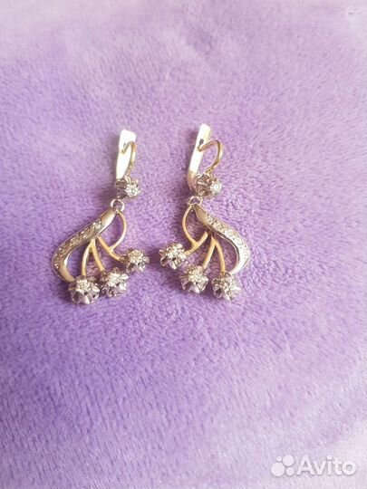 Серьги 750пр с бриллиантами