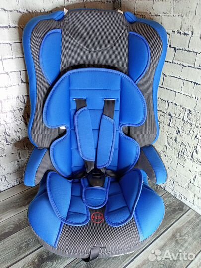 Детское автокресло новое от 9 мес до 12 лет