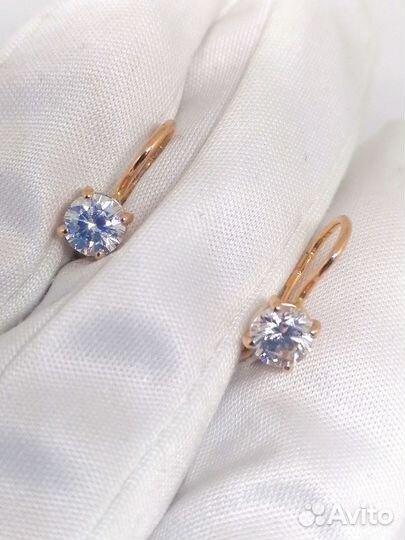 Золотые серьги с фианитом