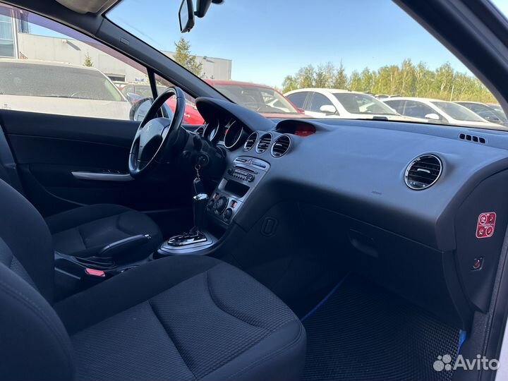 Peugeot 408 1.6 AT, 2012, 272 200 км