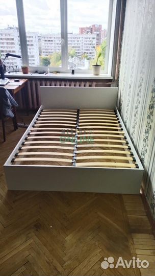 Кровать двуспальная