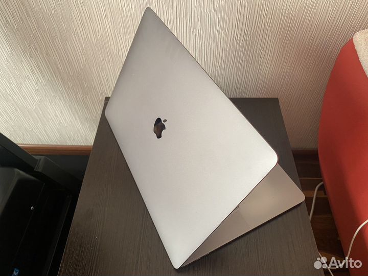 Apple macbook pro 16 2019 i9 1T