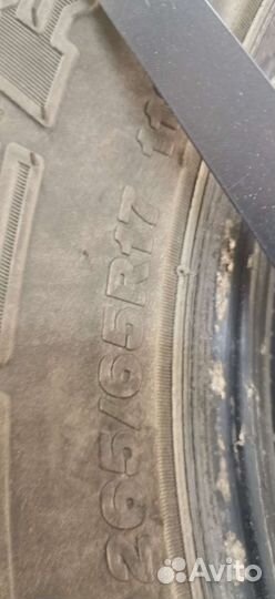 Bridgestone Dueler A/T 697 265/65 R17 112T