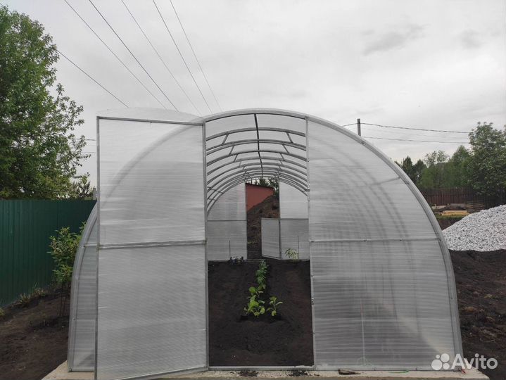Теплица из поликарбоната