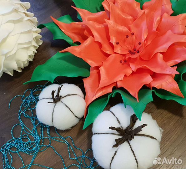 Декор для оформления витрин