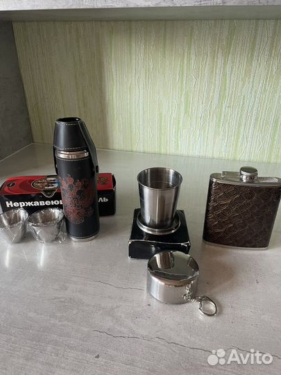 Фляжка из нержавейки, складной стакан