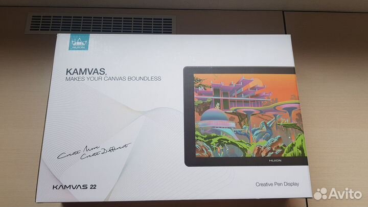 Графический планшет-монитор Huion Kamvas 22