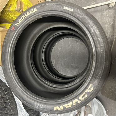 Yokohama Advan A005 240 R17