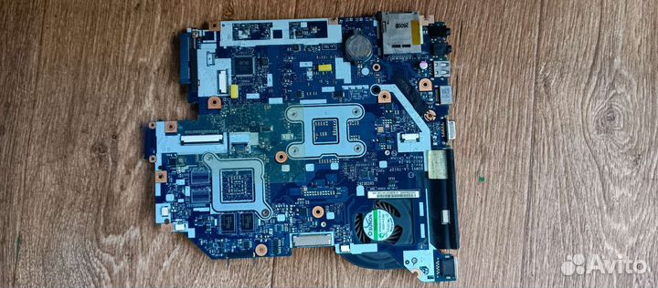 Материнская плата