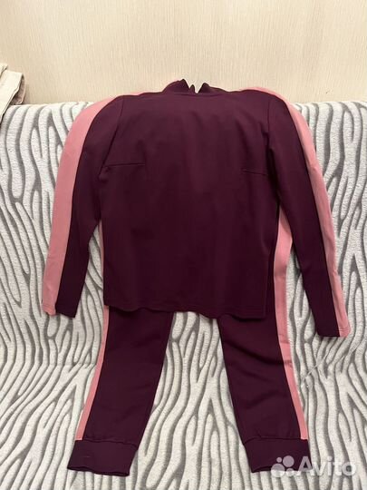 Спортивный костюм женский 42