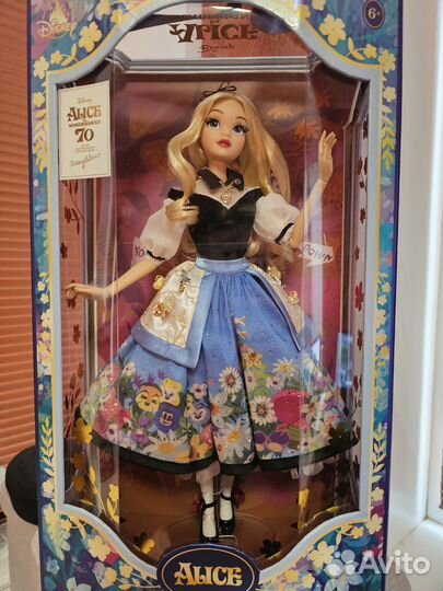 Кукла Алиса в стране чудес дисней