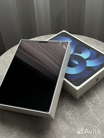 Планшет Apple iPad Air 2022 64 GB Wi-Fi Blue