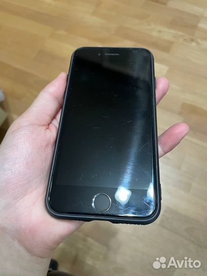 iPhone 7, 32 ГБ