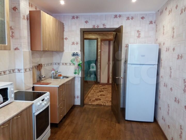 2-к. квартира, 60 м², 2/4 эт.