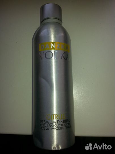 Пустая бутылка Danzka Vodka метал.Дания винтаж