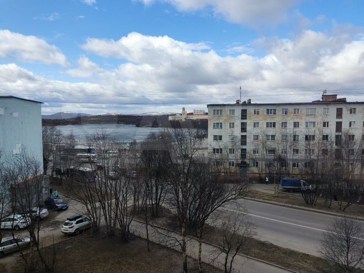 Комната 15 м² в 6-к., 3/5 эт.