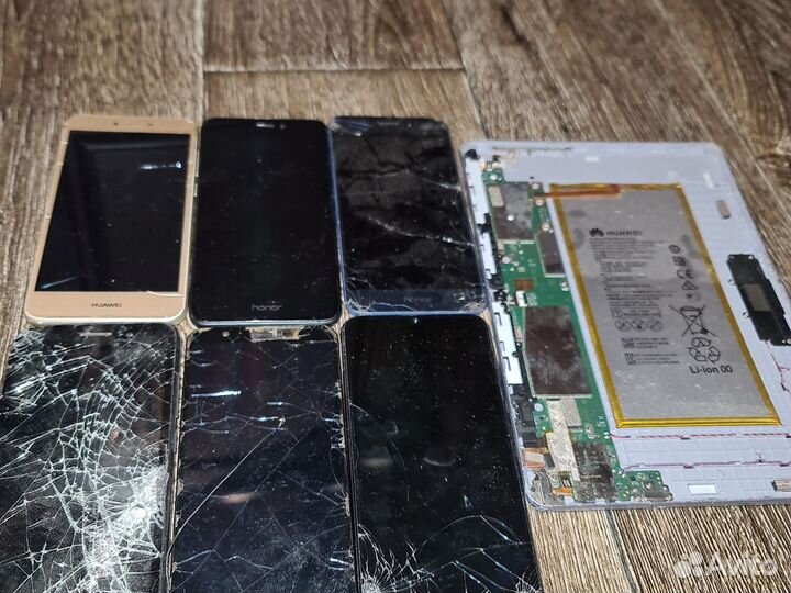 HONOR 10, 4/64 ГБ