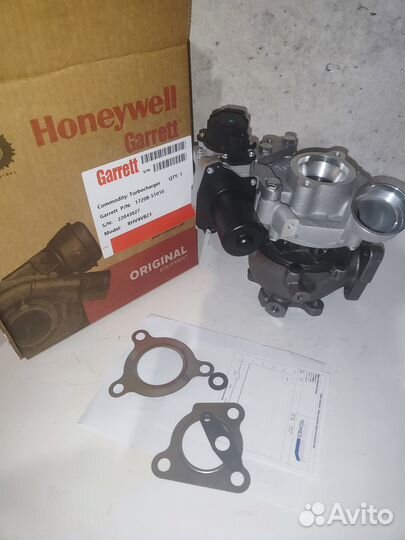 Турбина Toyota TLC200 1VD-FTV 17208-51010 LH новая