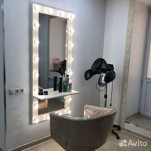 Зеркало с подсветкой в полный рост