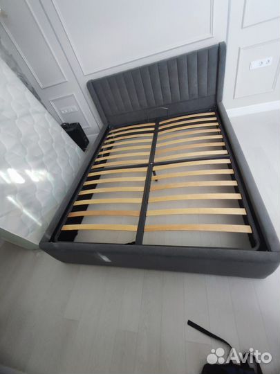 Кровать мягкая в наличии