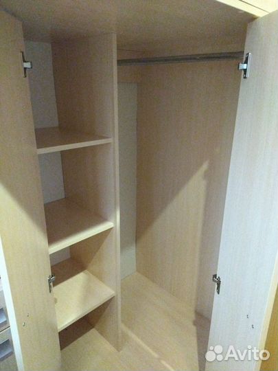 Кровать чердак со столом и шкафом