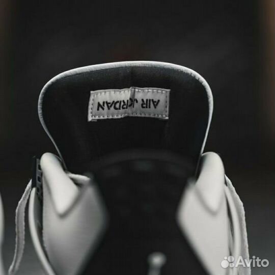 Air Jordan 4 Retro Military Black