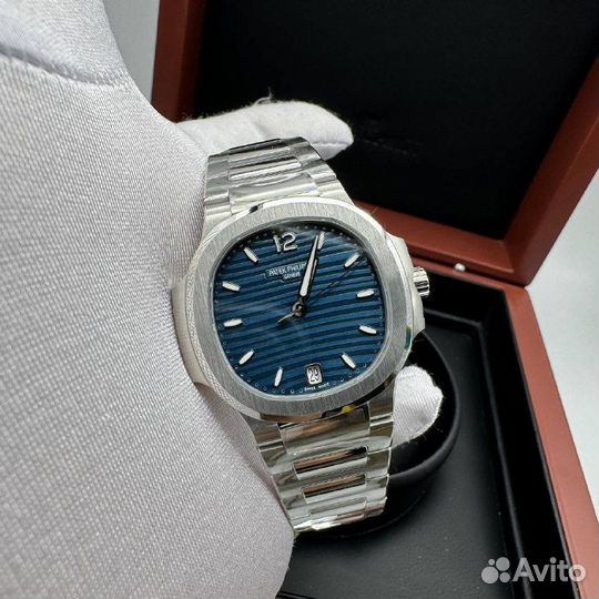 Часы Patek Philippe Nautilus 7118/1A-001 040704