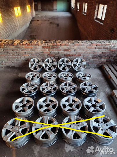 Литые диски на Ниву R15 5х139.7