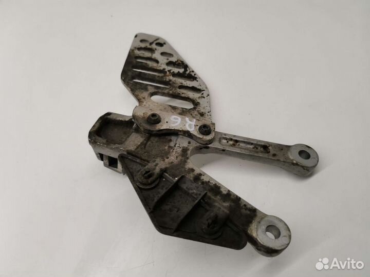 Кронштейн левый водительский Yamaha YZF R6 2006+