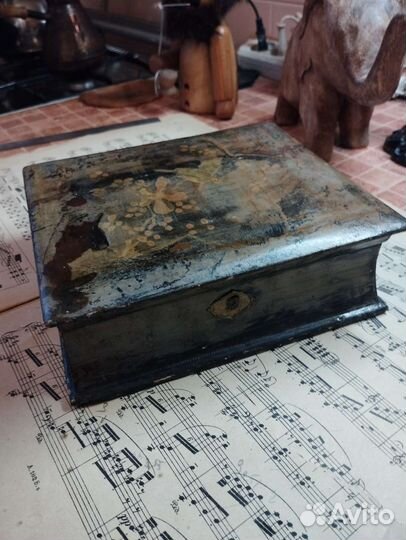 Шкатулка старинная